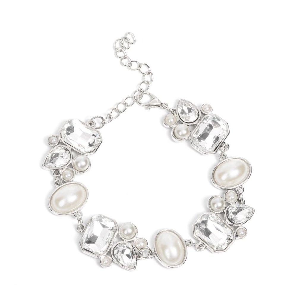 Paparazzi ​Best in SHOWSTOPPING - White